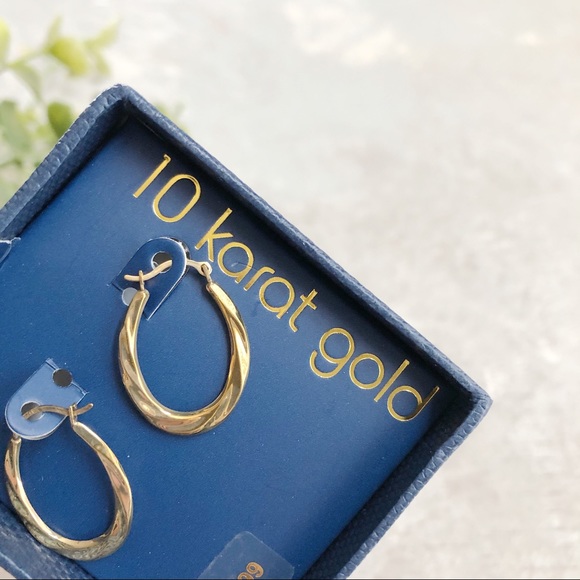10K Gold Hoop Earrings - Picture 2 of 3